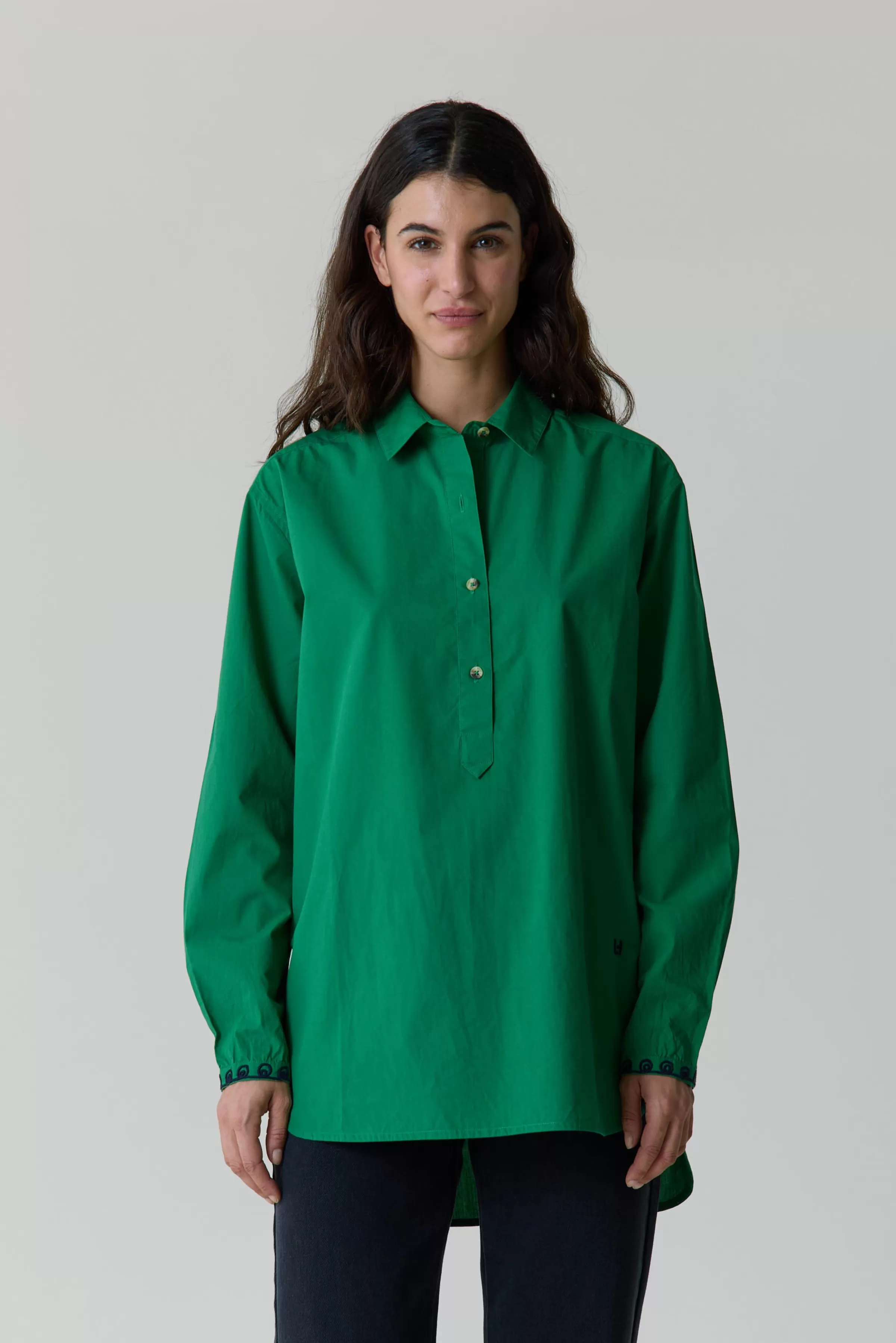 Shop Leon&Harper Chemise Chipo Plain Green