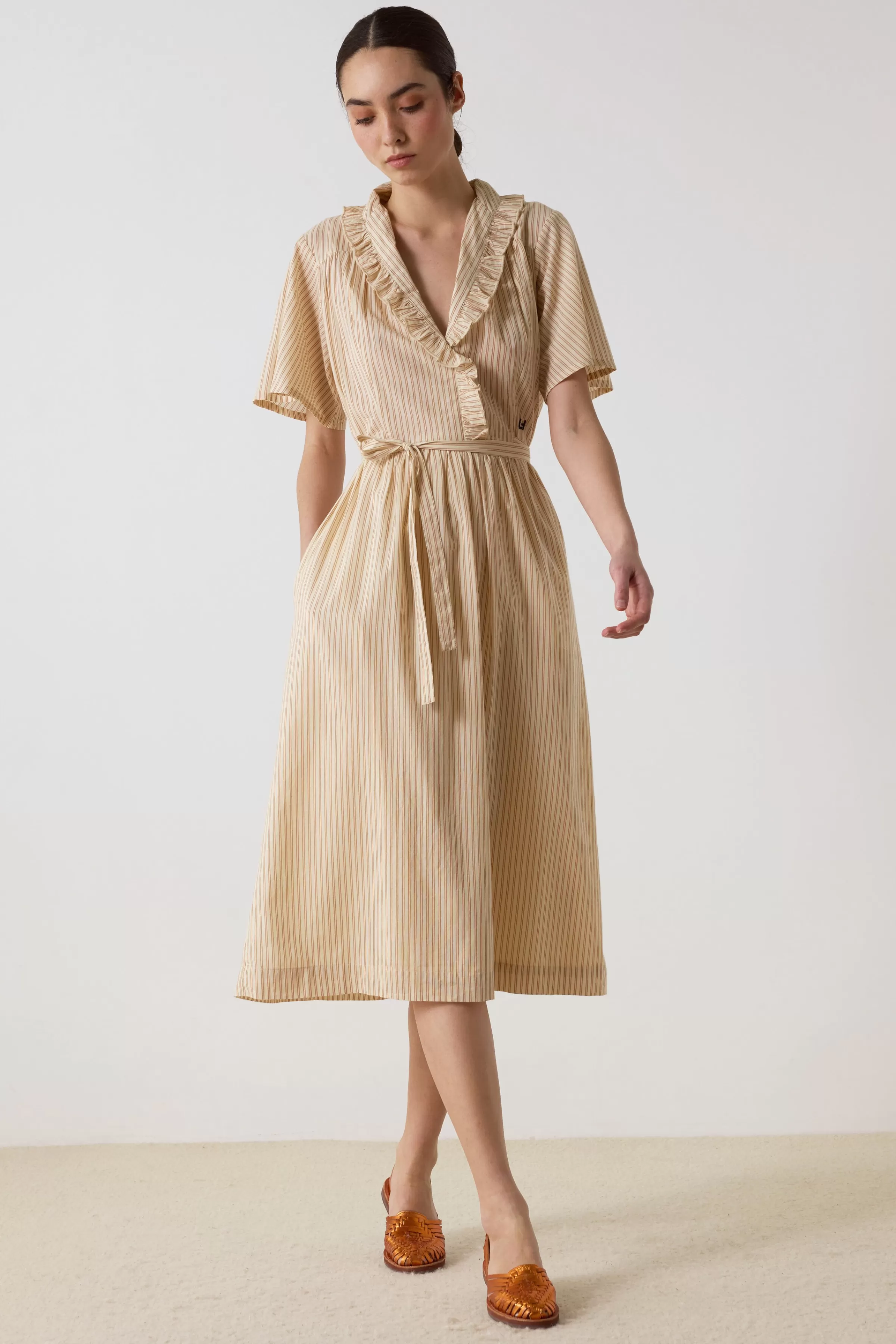 Shop Leon&Harper Robe Rare Line Camel