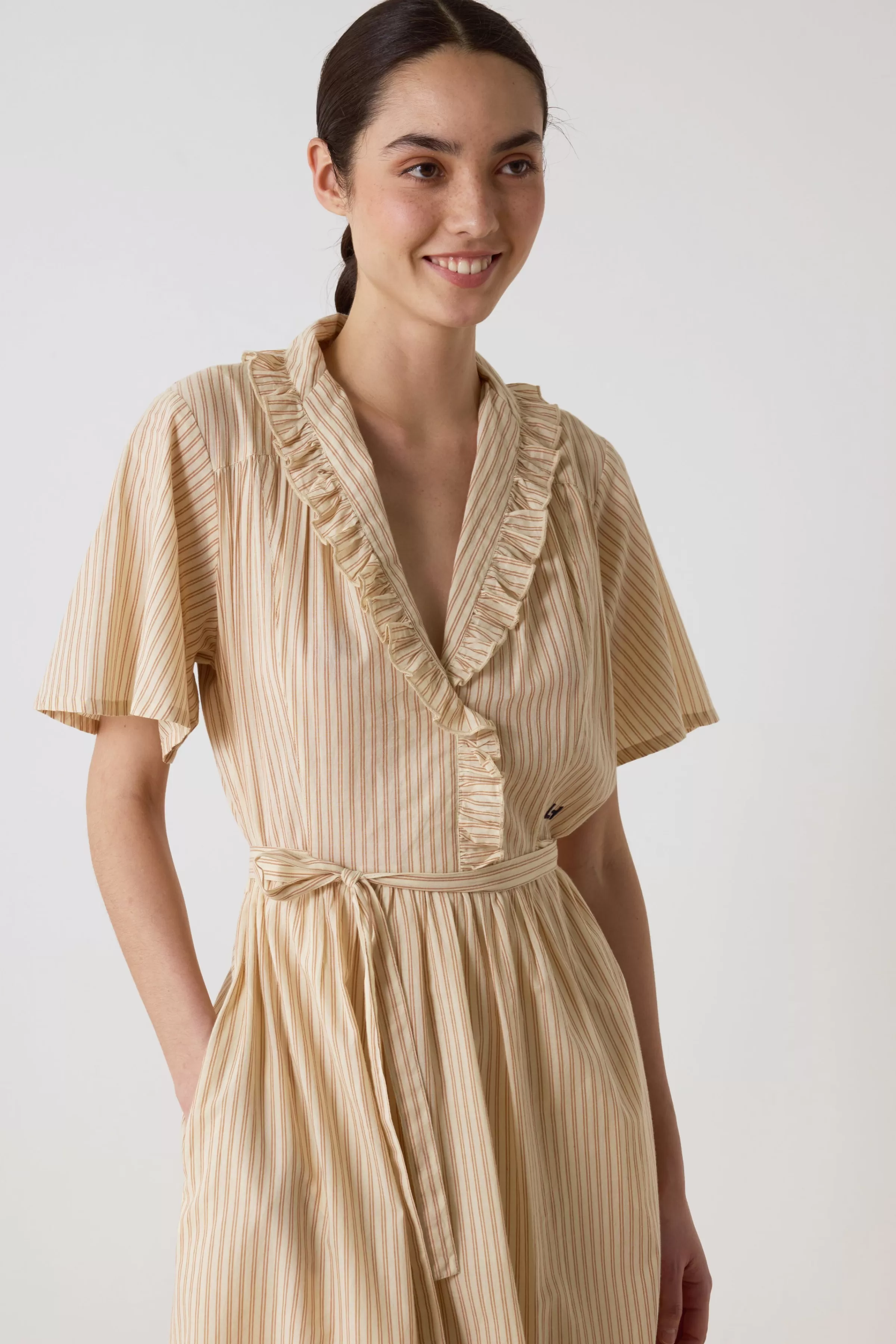 Shop Leon&Harper Robe Rare Line Camel