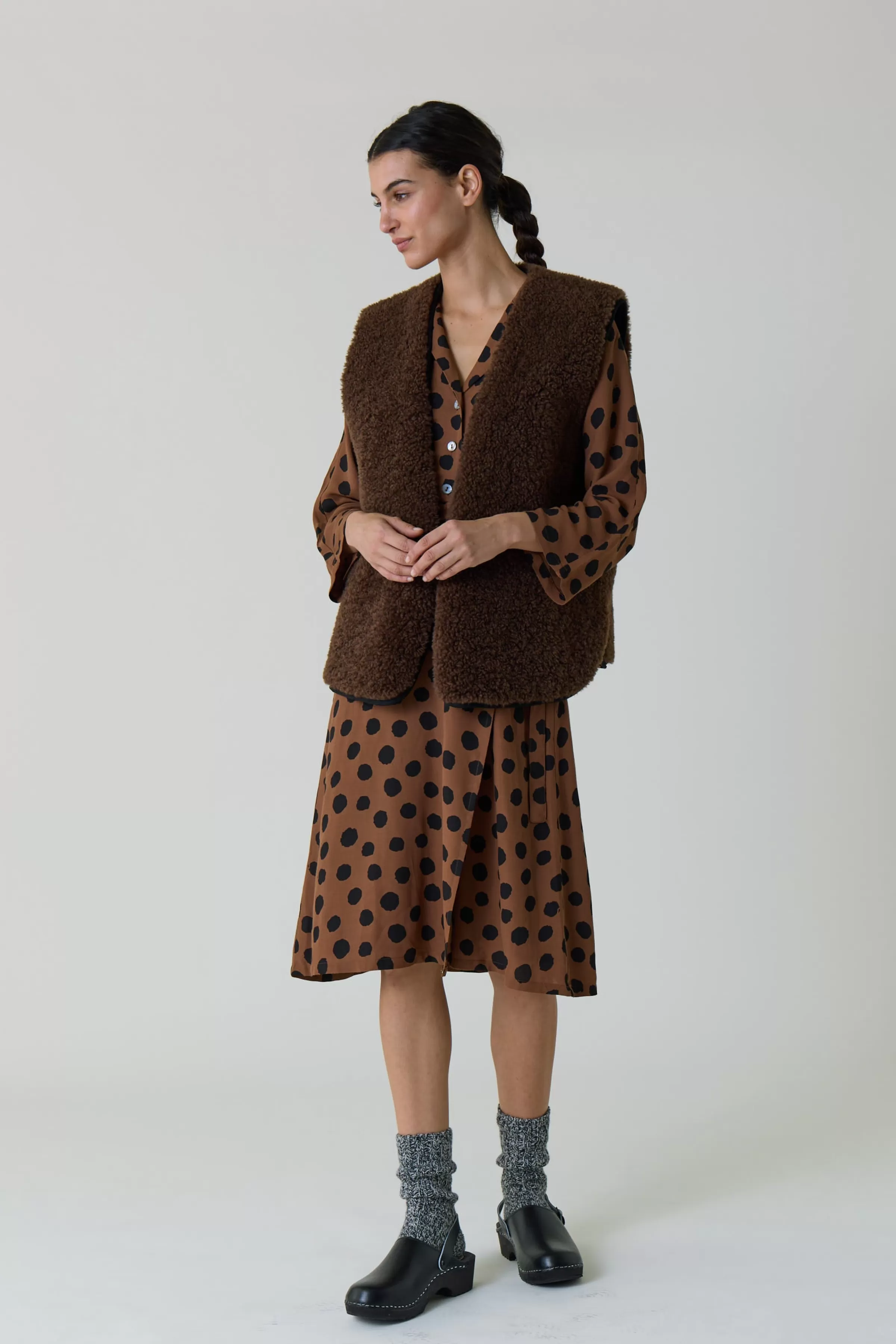 Shop Leon&Harper Robe Rolie Spot Brown